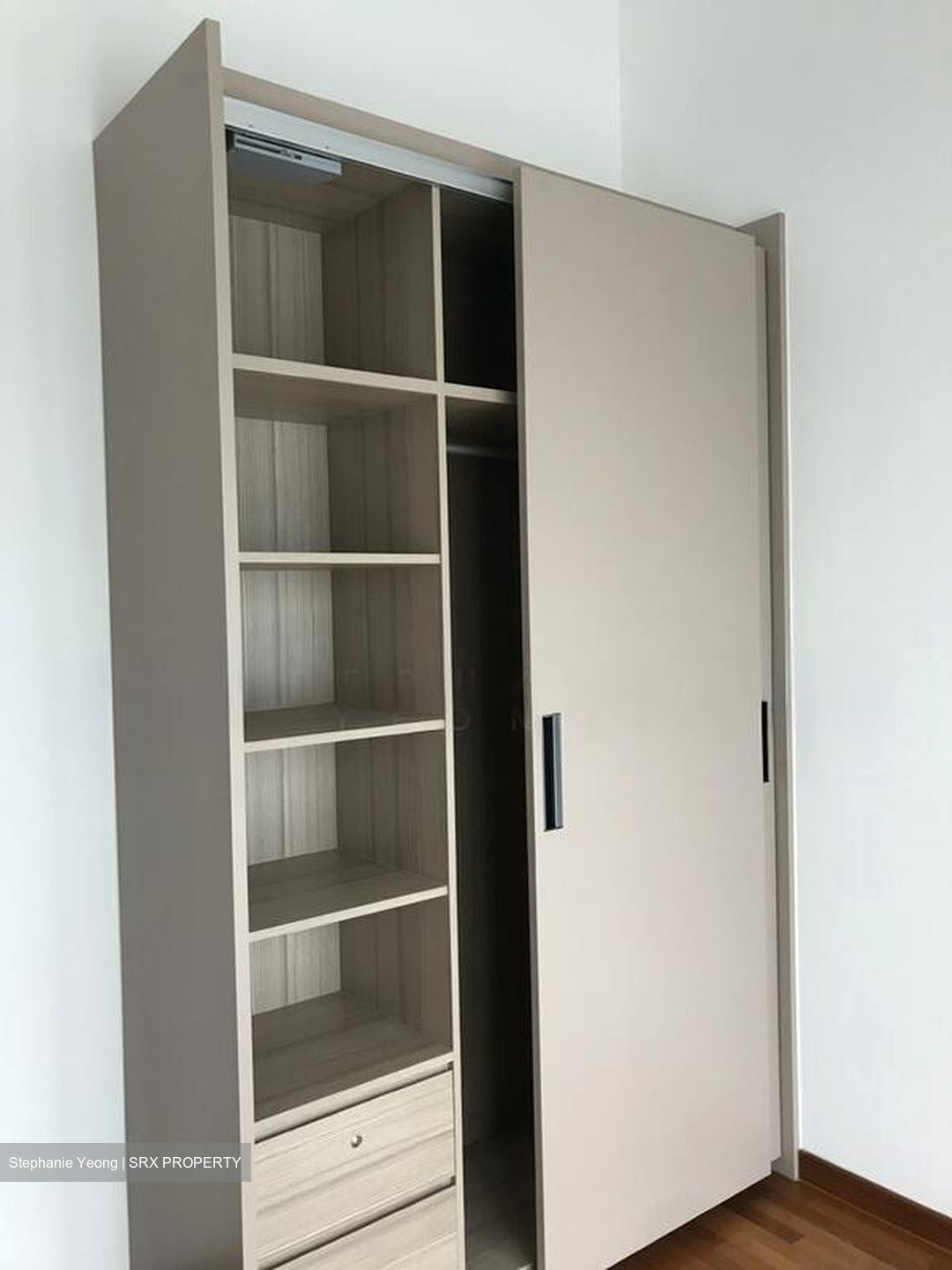 J Gateway (D22), Condominium #495646241